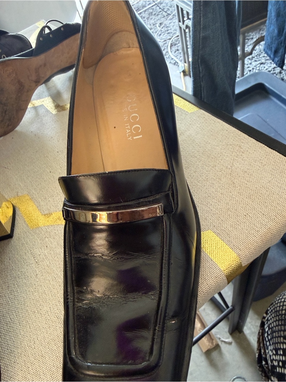Gucci Black Leather Block-Heel Loafers with Gold Band - Picture 2 of 3